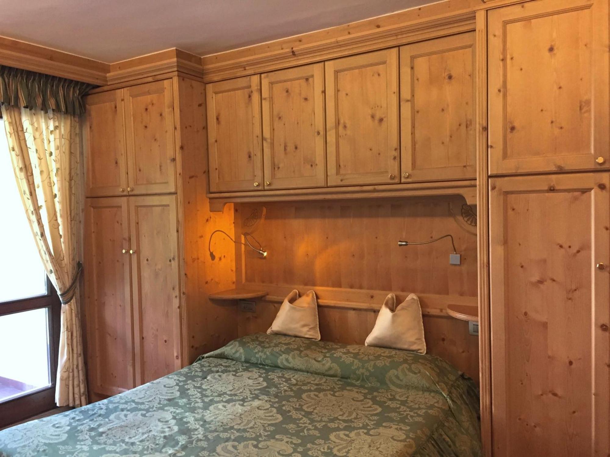 Parkhotel Ladinia サン・ヴィート・ディ・カドーレ 部屋 写真